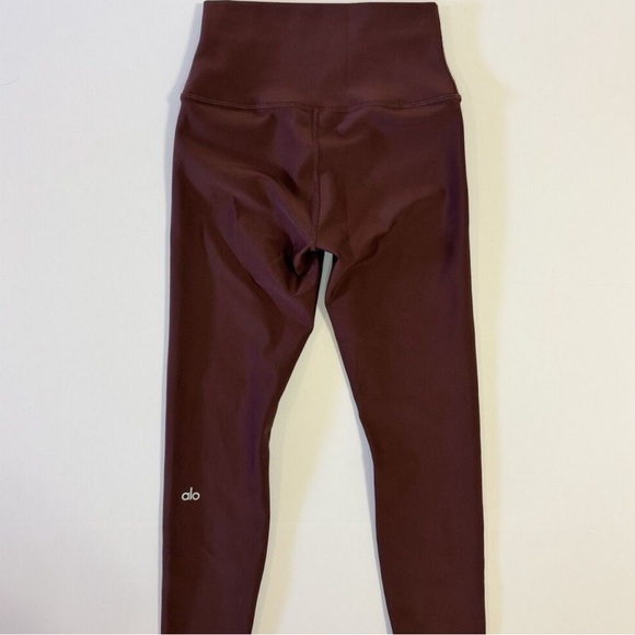 ALO High-Waist Airlift Legging - Picture 9 of 9